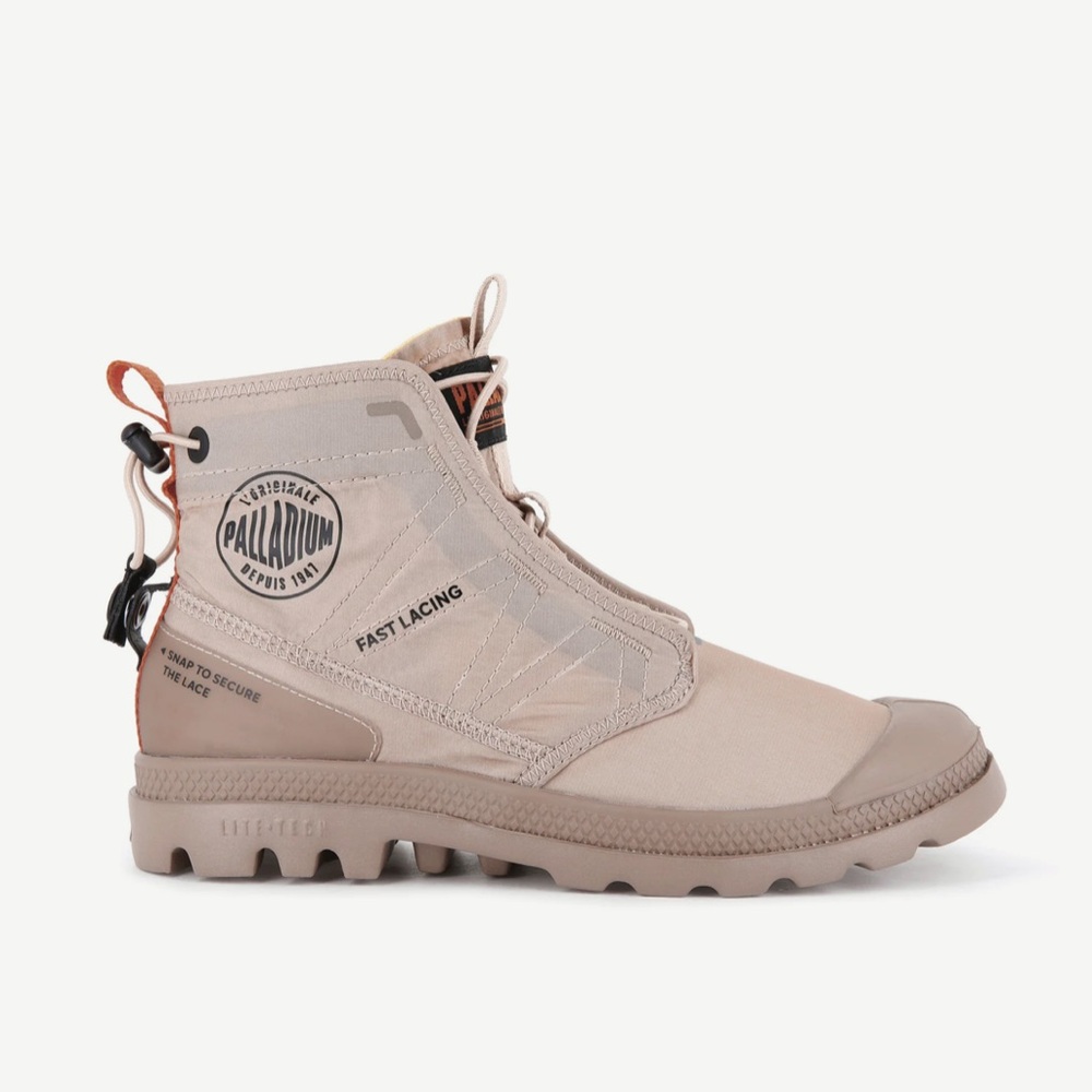 Palladium Women’s ‘Pampa Travel Lite’ Boots - Nude Dust